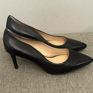 Vince Camuto Jaynita Pointy Toe Black Pumps Size 10